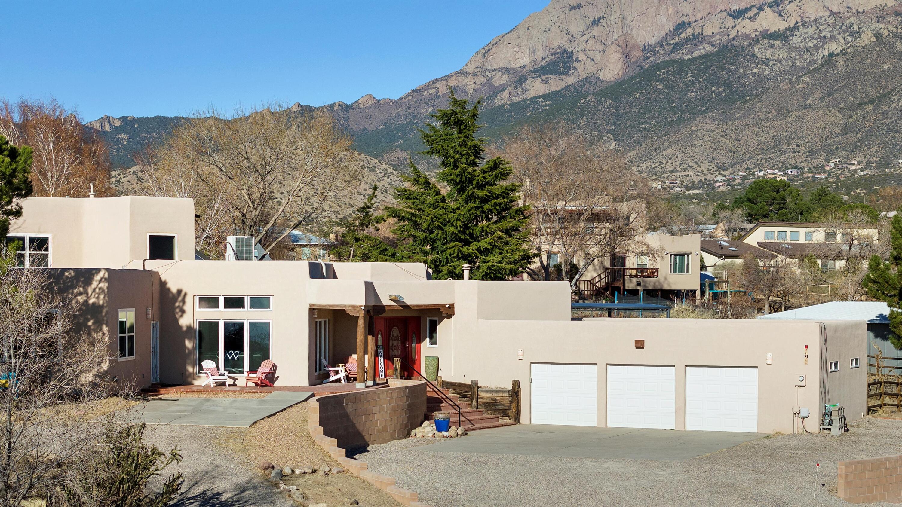 11211 OAKLAND Avenue NE