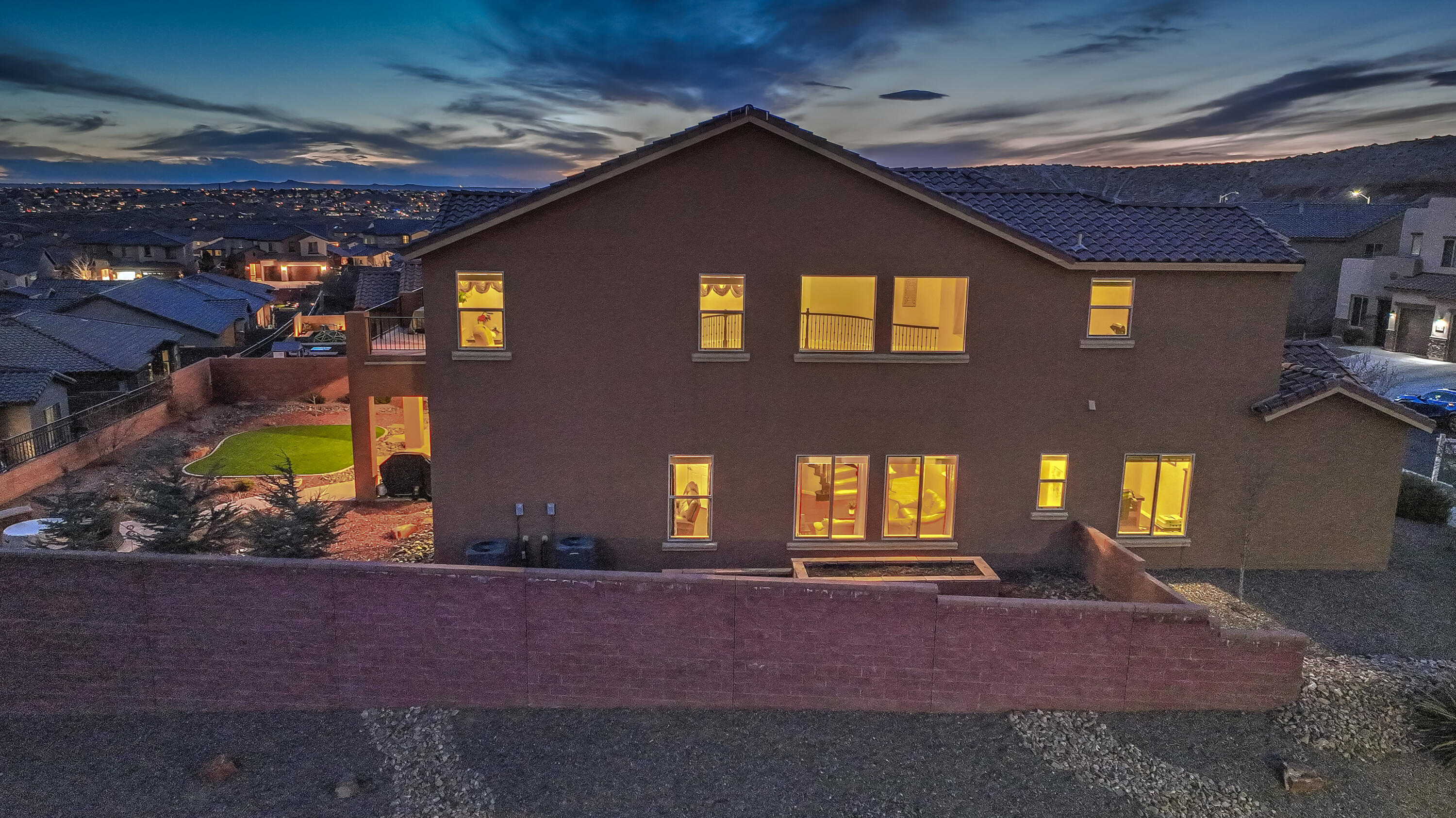 848 MESA ROJA Trail NE