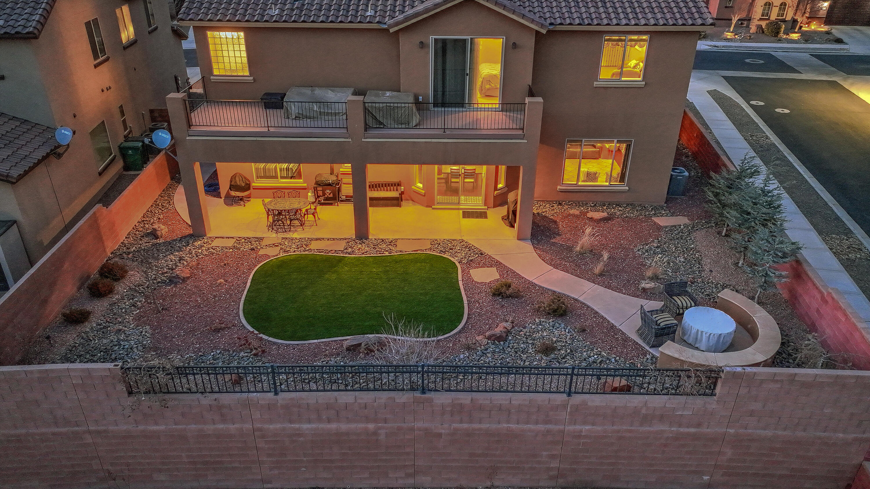 848 MESA ROJA Trail NE