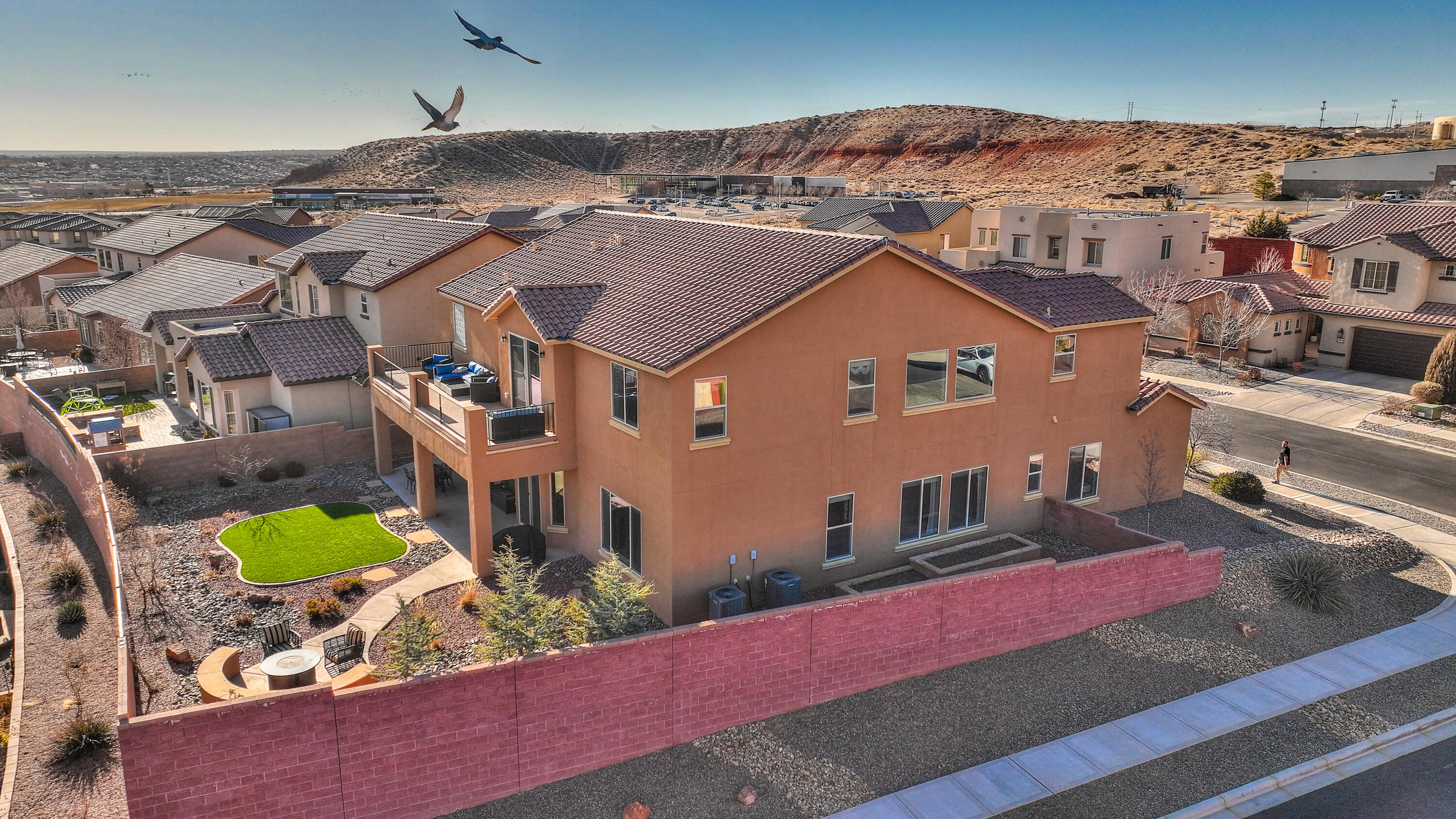 848 MESA ROJA Trail NE