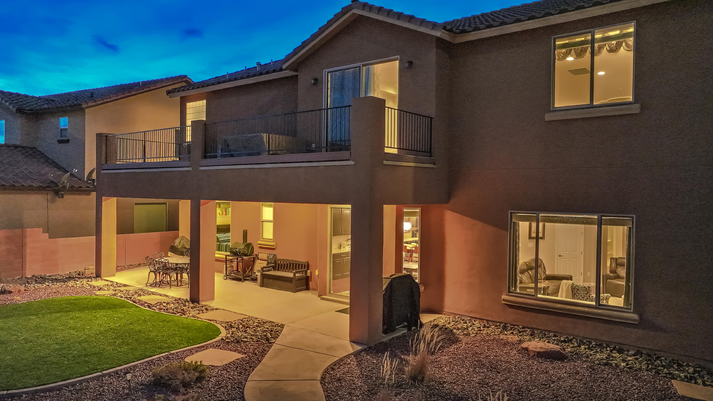 848 MESA ROJA Trail NE