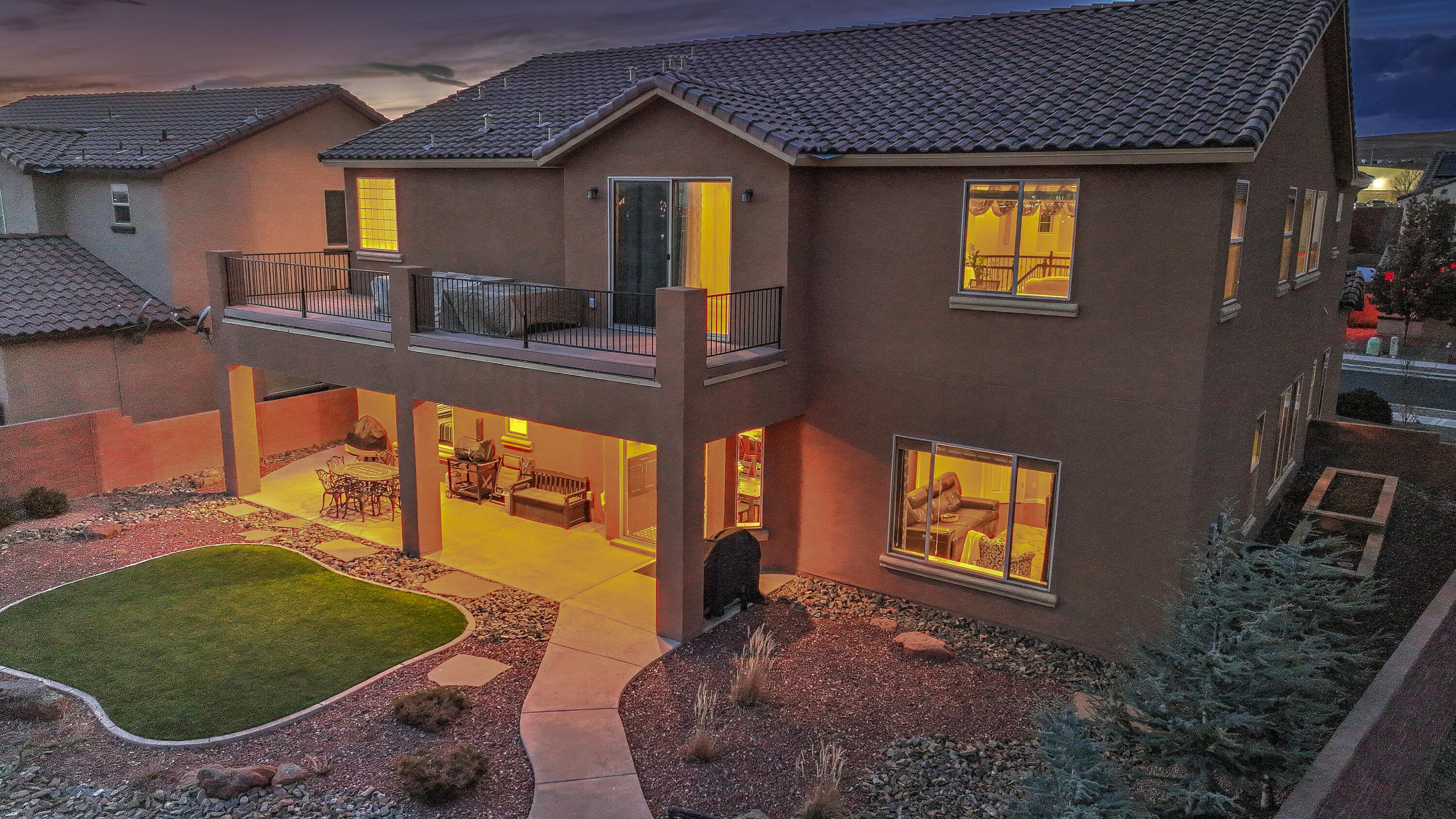 848 MESA ROJA Trail NE