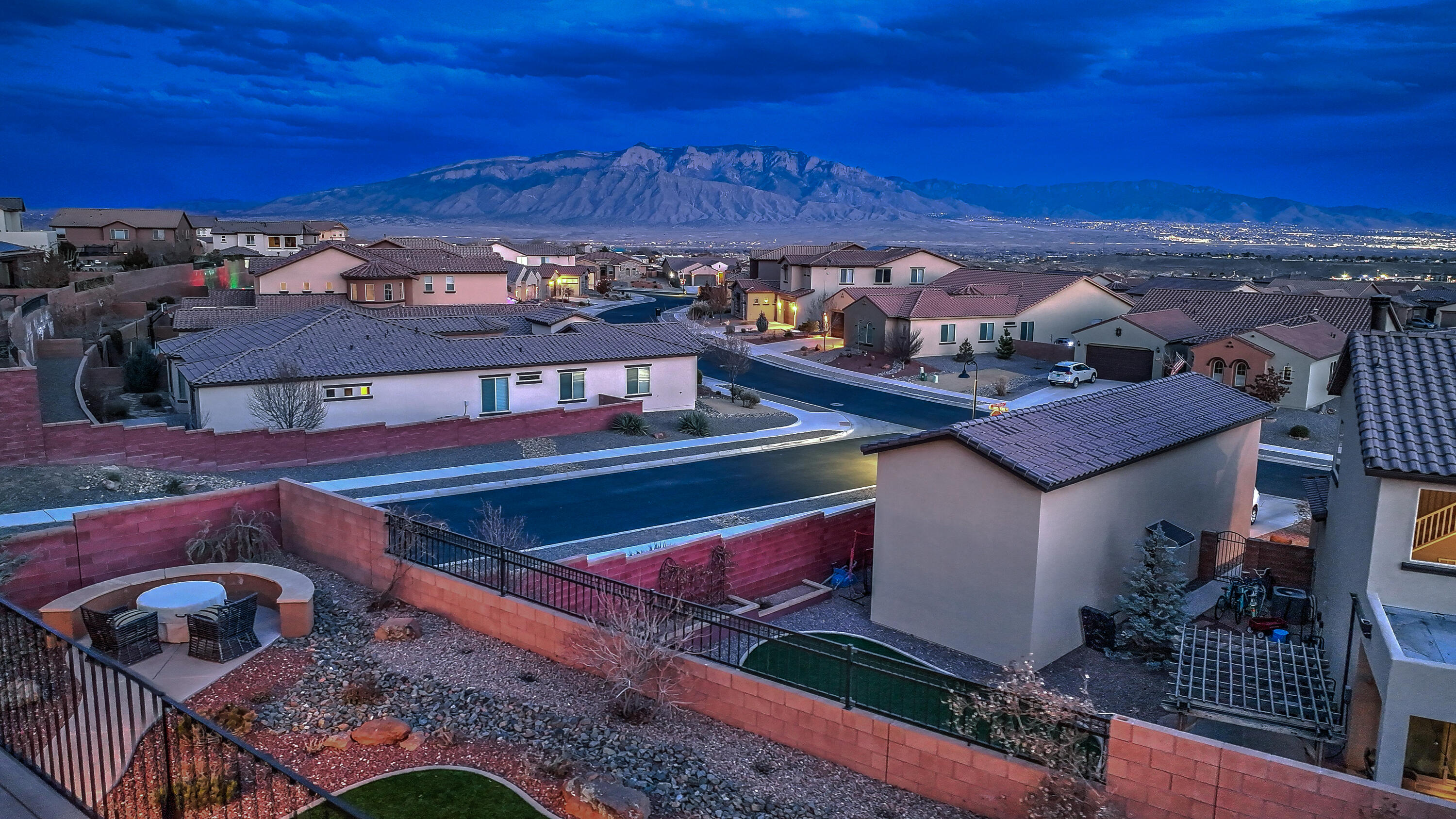 848 MESA ROJA Trail NE