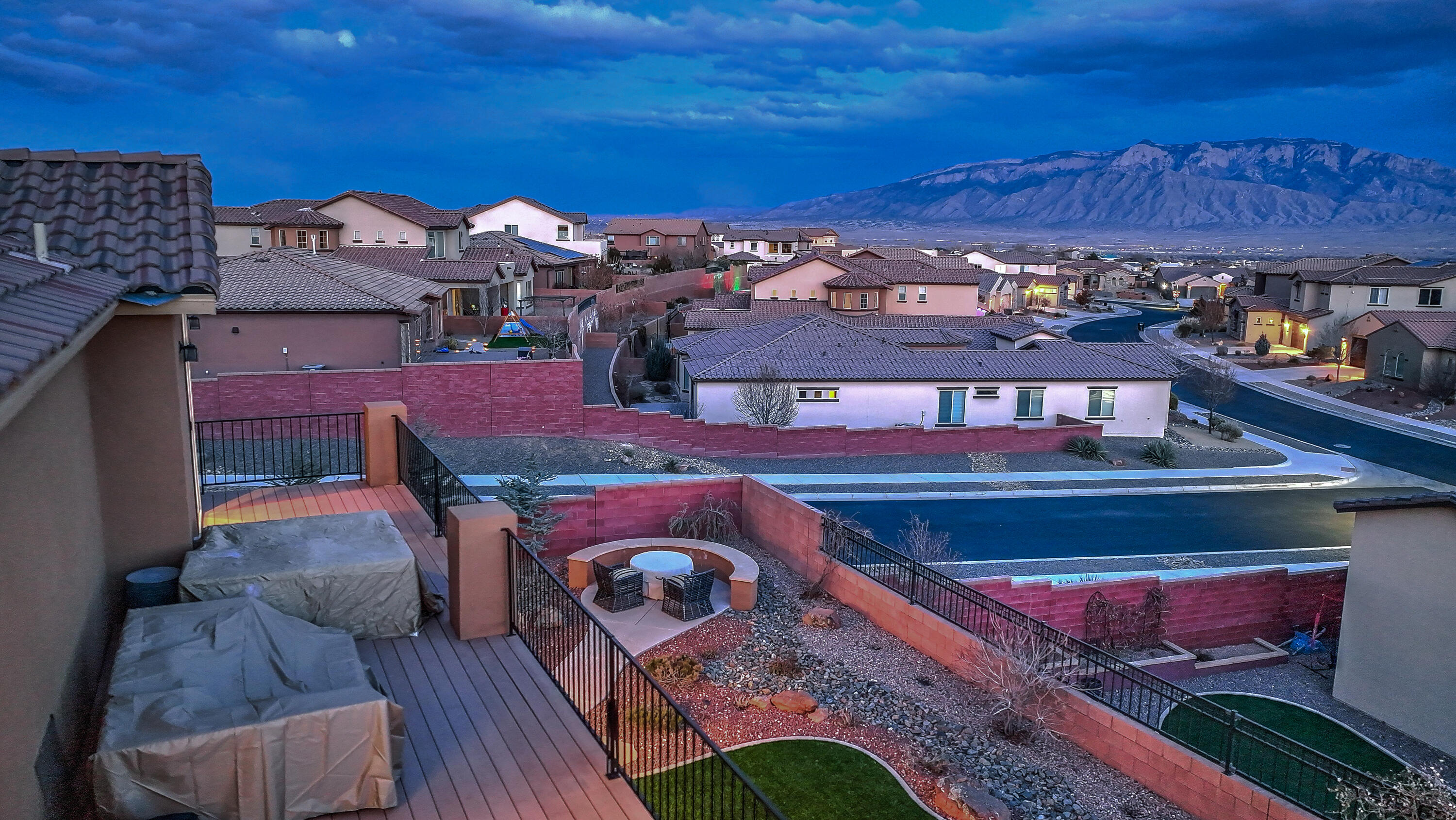 848 MESA ROJA Trail NE