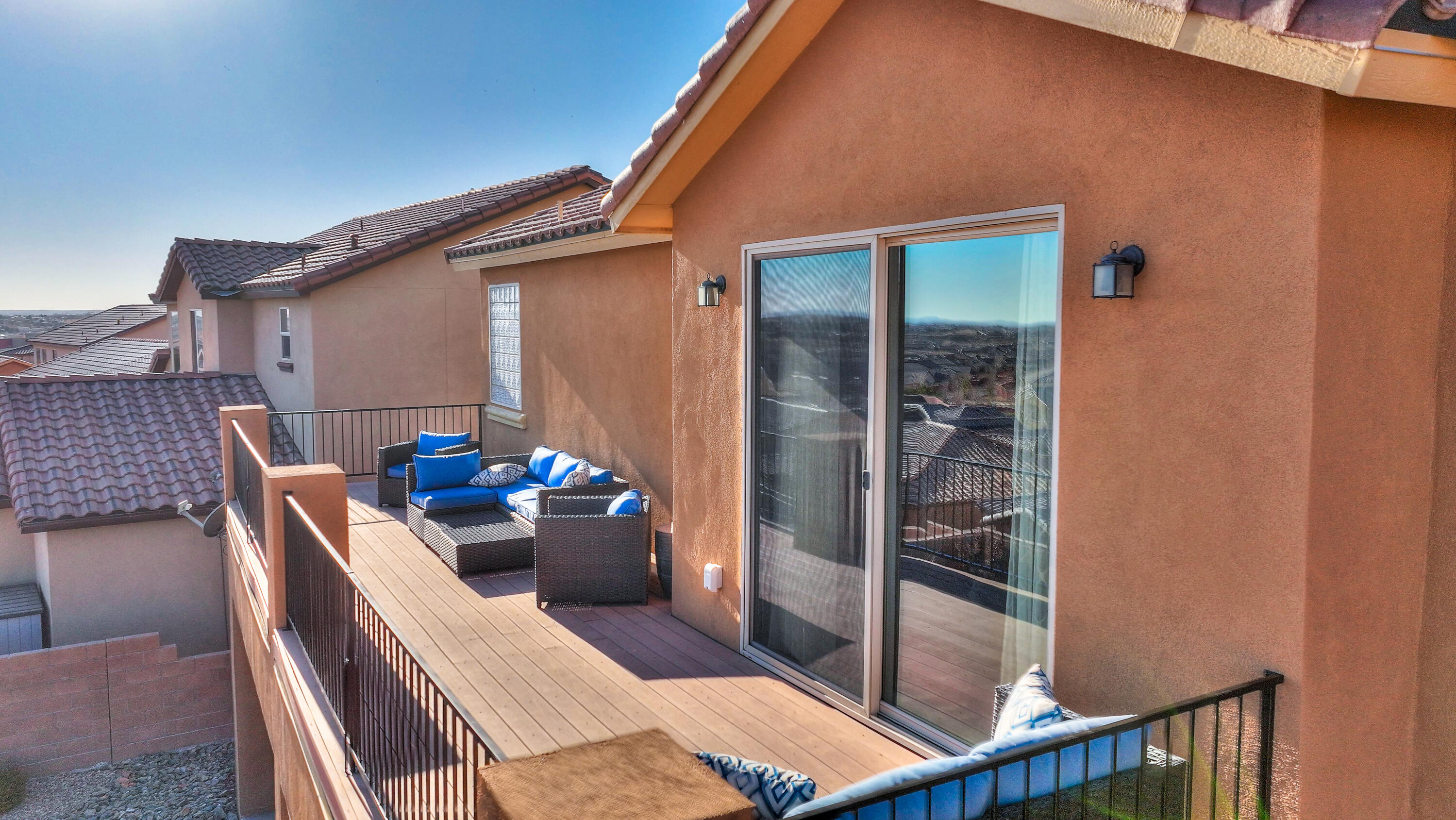 848 MESA ROJA Trail NE