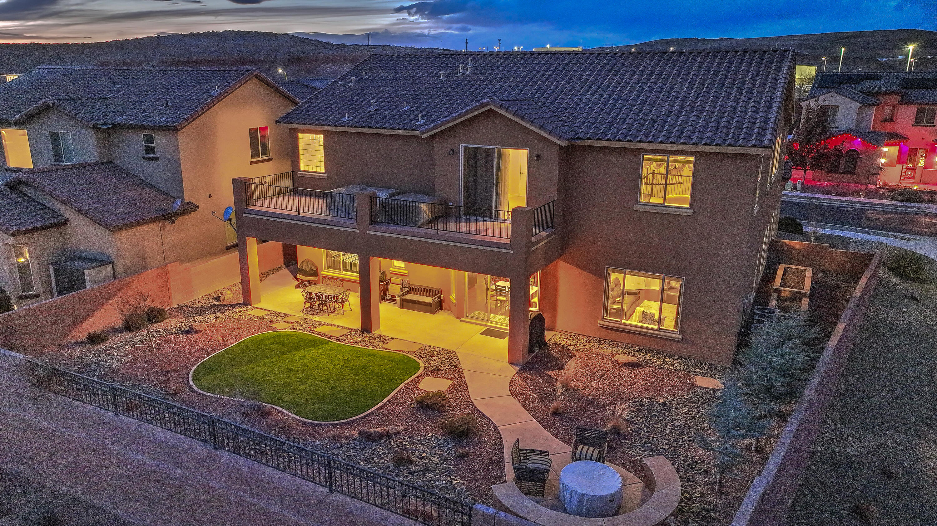 848 MESA ROJA Trail NE