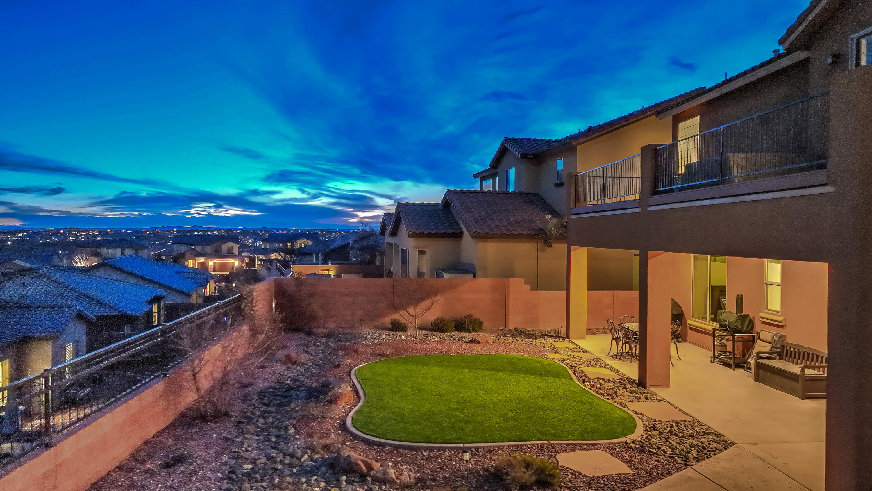 848 MESA ROJA Trail NE