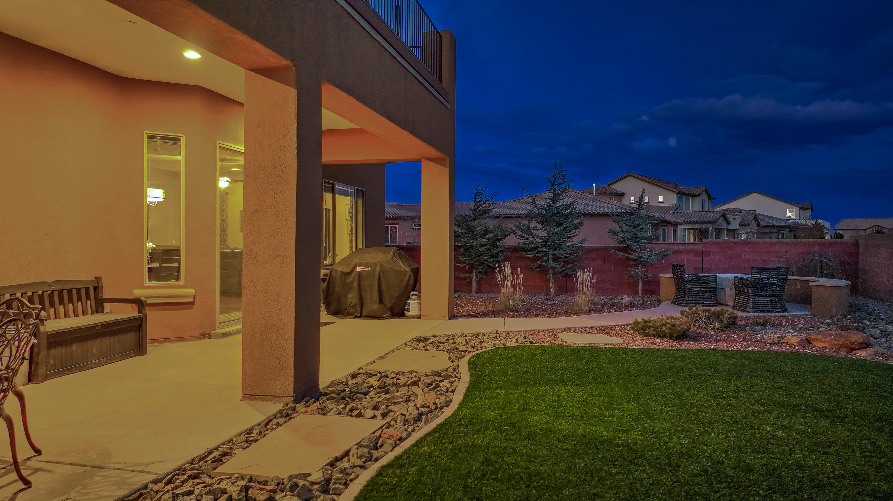 848 MESA ROJA Trail NE
