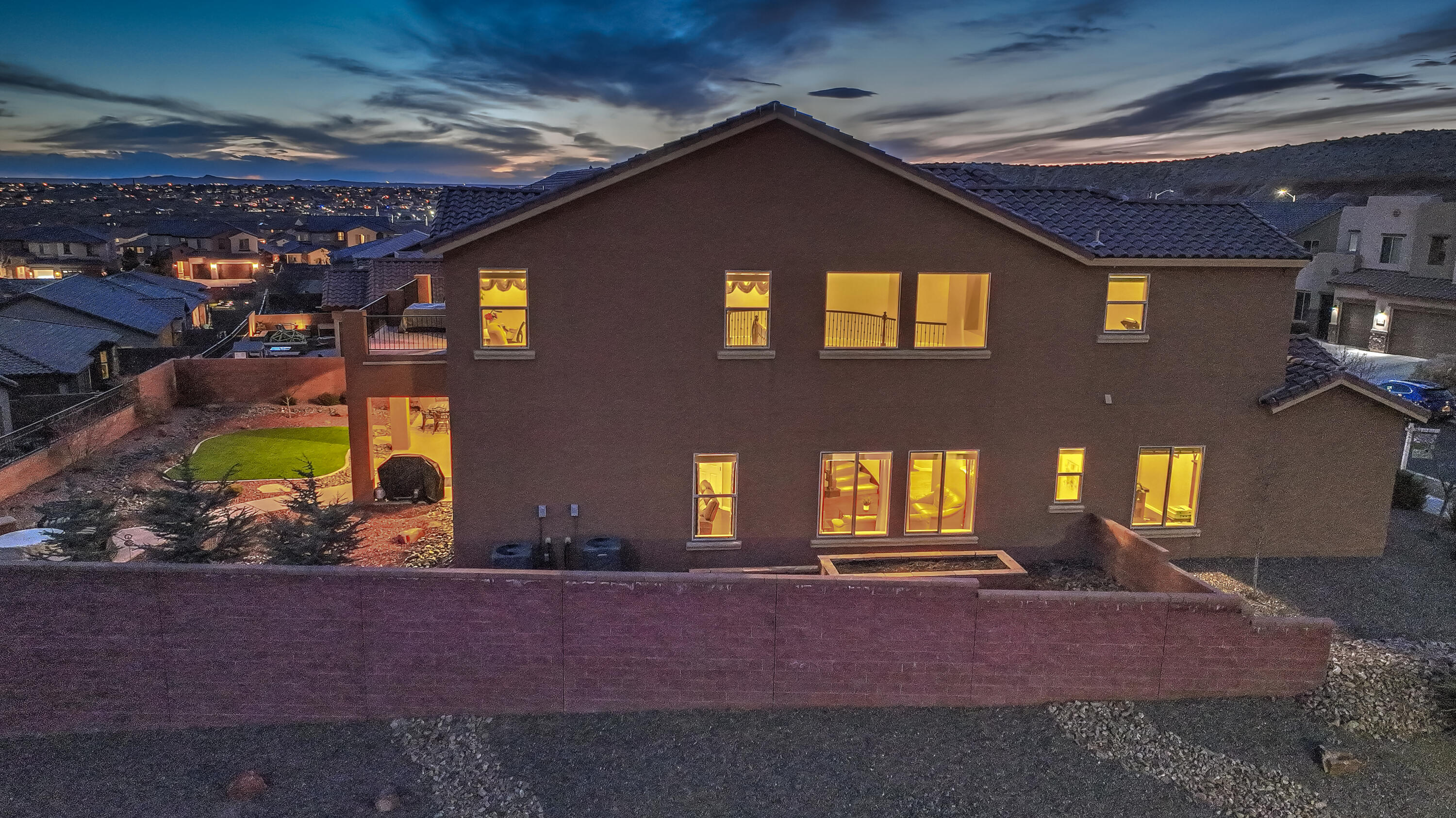848 MESA ROJA Trail NE