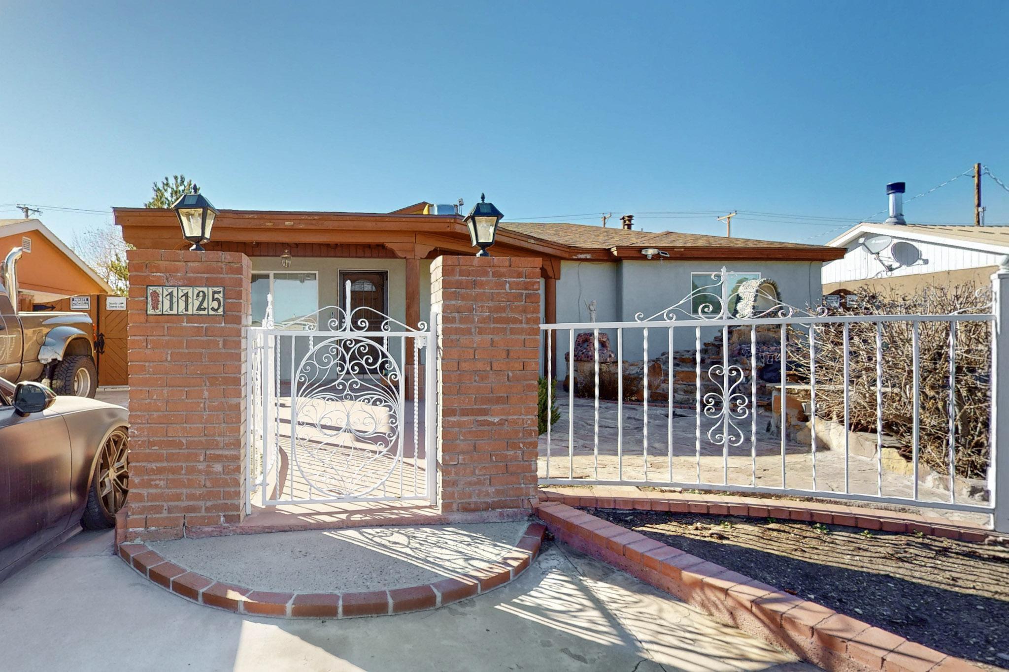 1125 PALISADES Drive NW