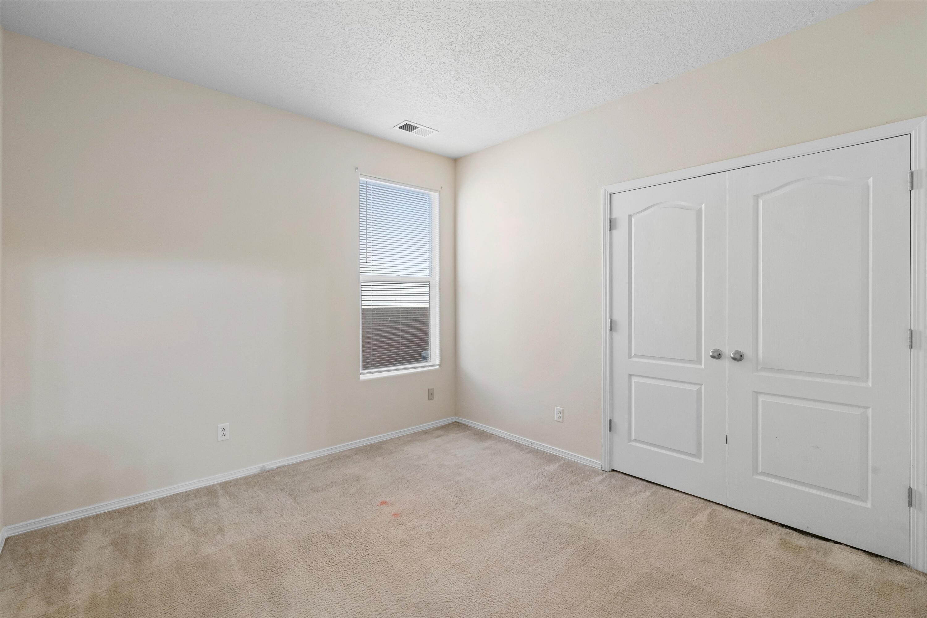 3610 BUCKSKIN Loop NE