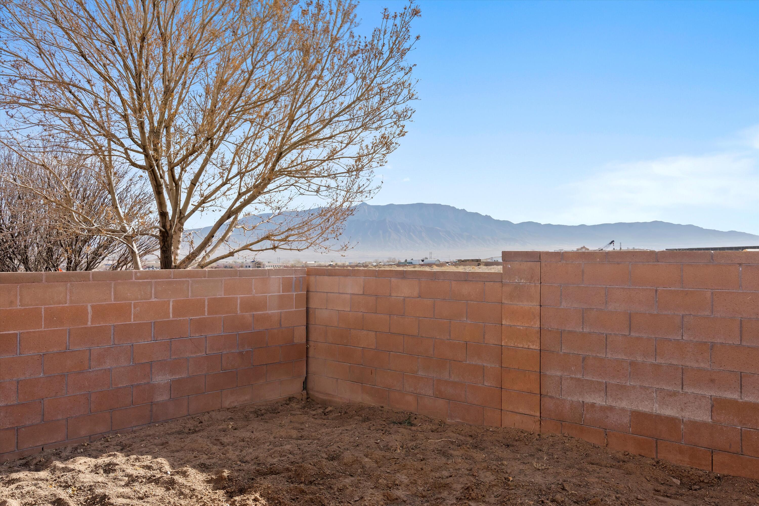 3610 BUCKSKIN Loop NE