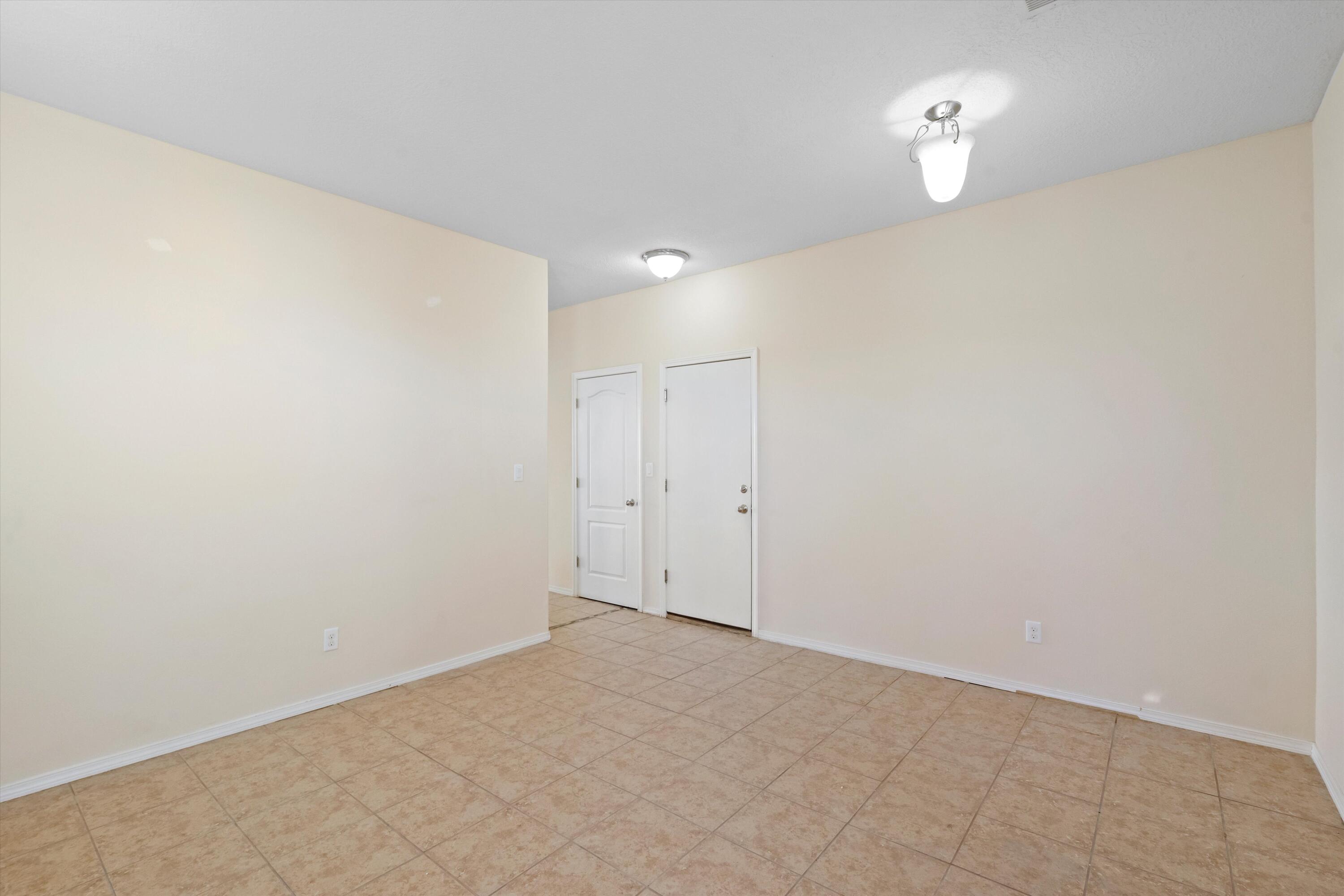 3610 BUCKSKIN Loop NE