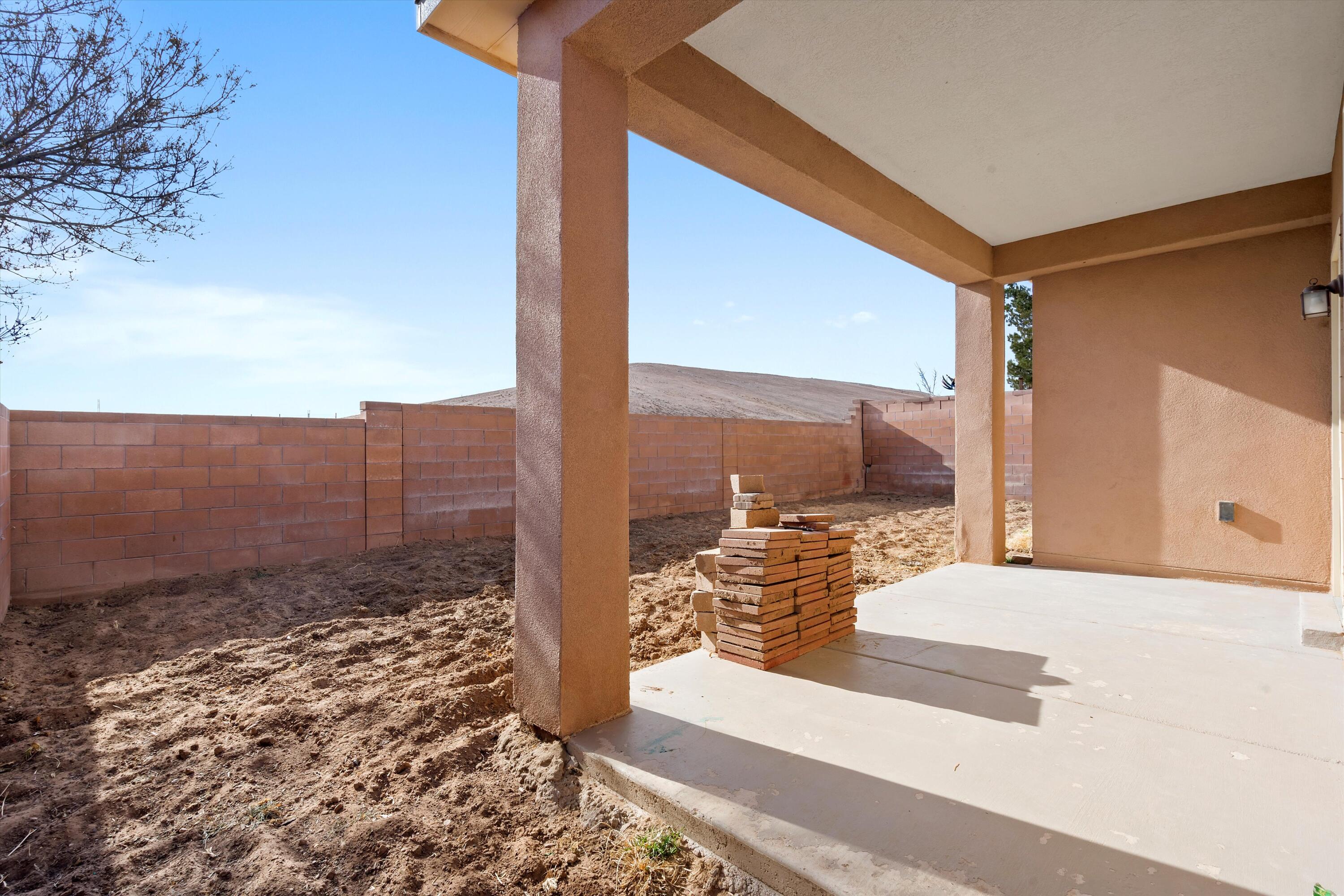 3610 BUCKSKIN Loop NE