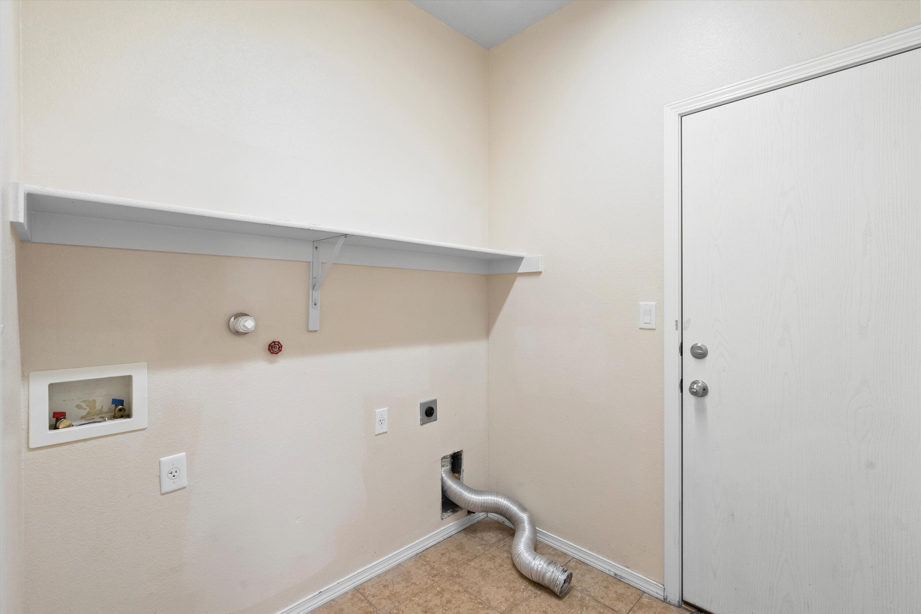 3610 BUCKSKIN Loop NE