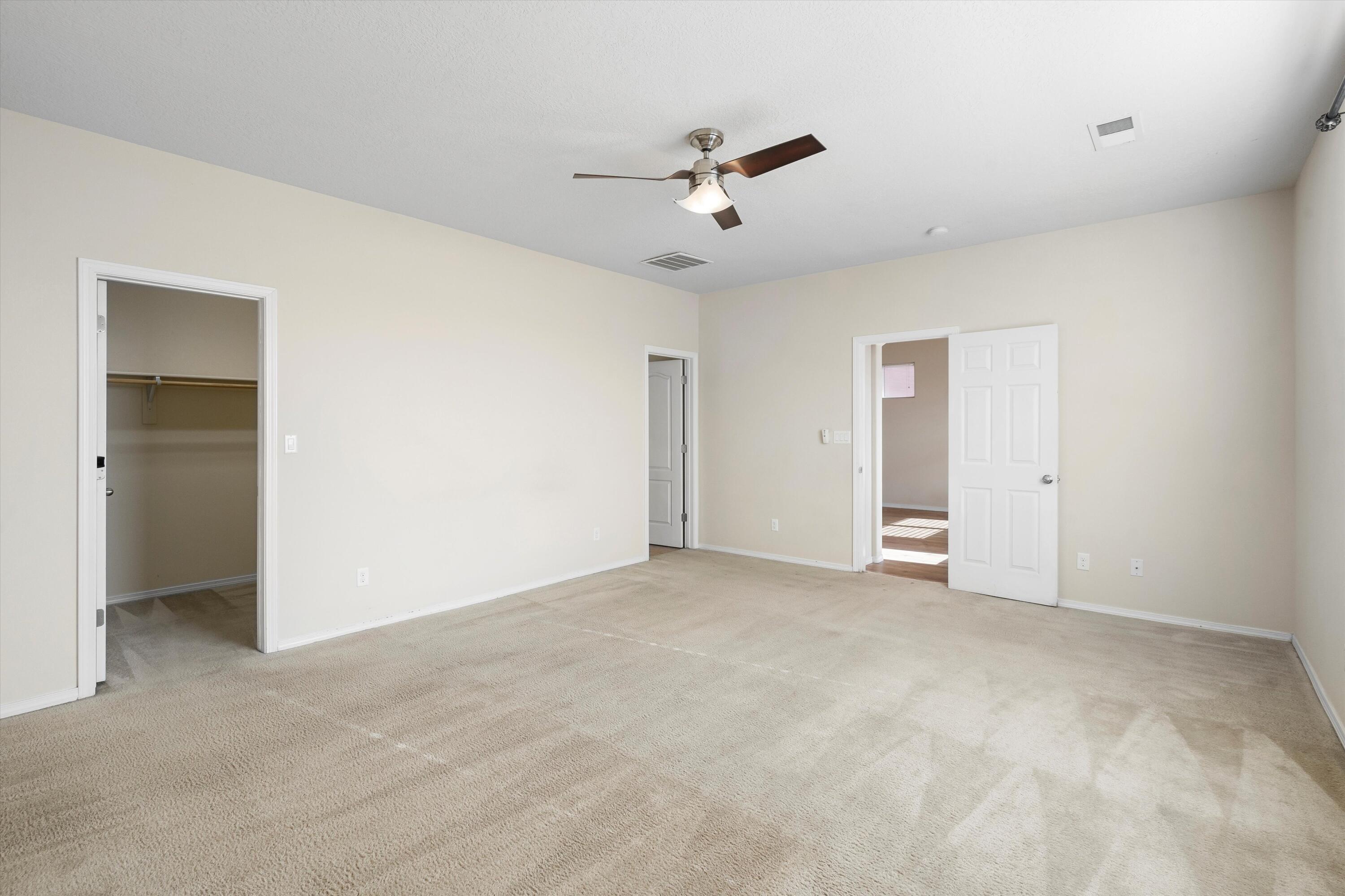 3610 BUCKSKIN Loop NE