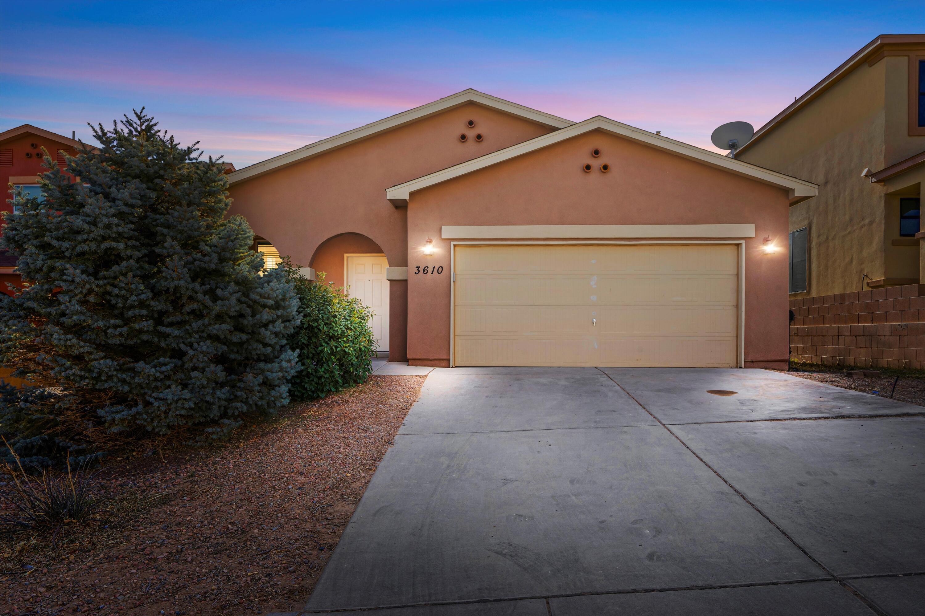 3610 BUCKSKIN Loop NE