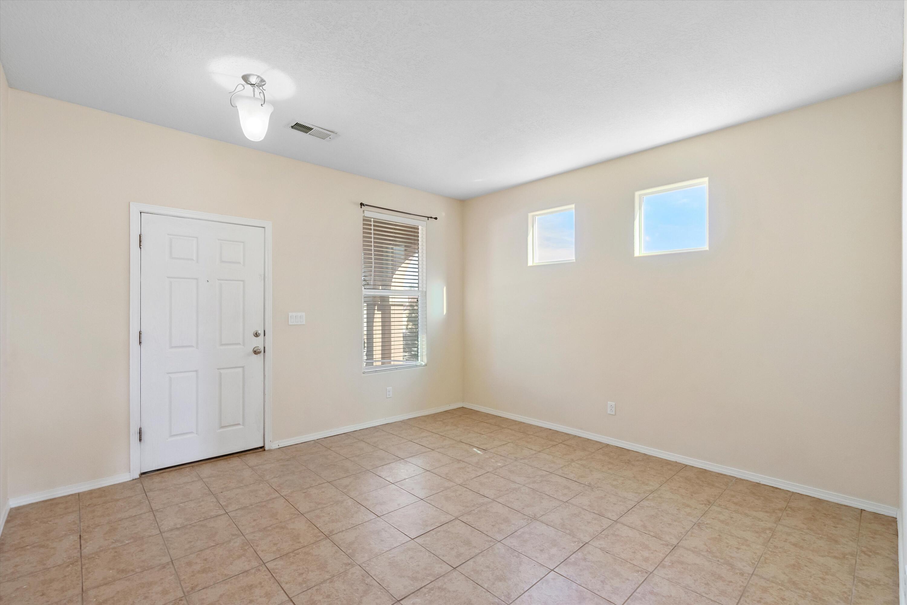 3610 BUCKSKIN Loop NE