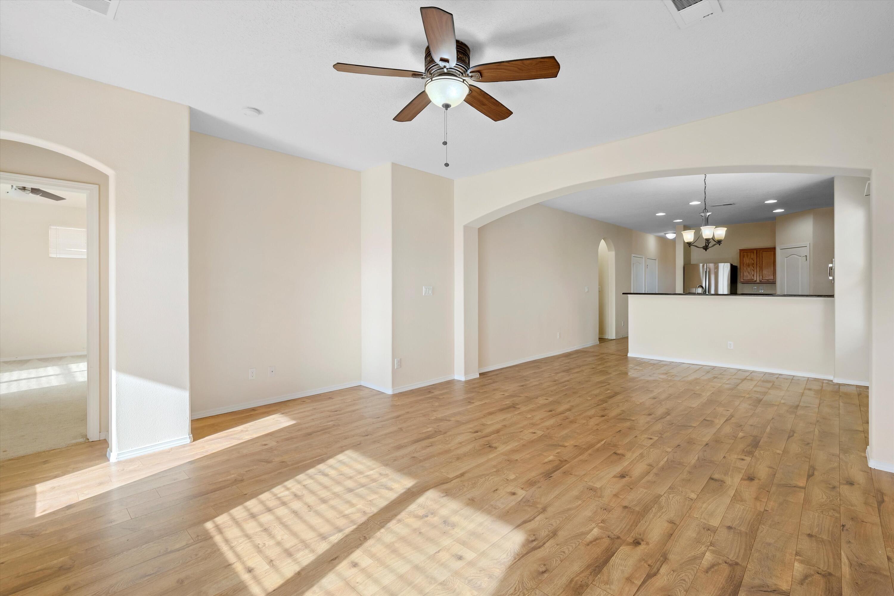 3610 BUCKSKIN Loop NE