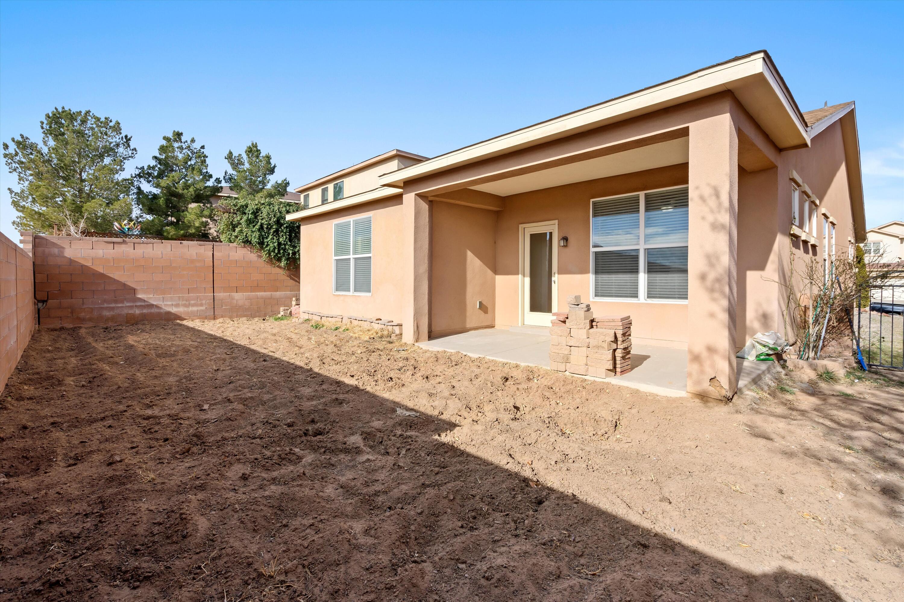 3610 BUCKSKIN Loop NE