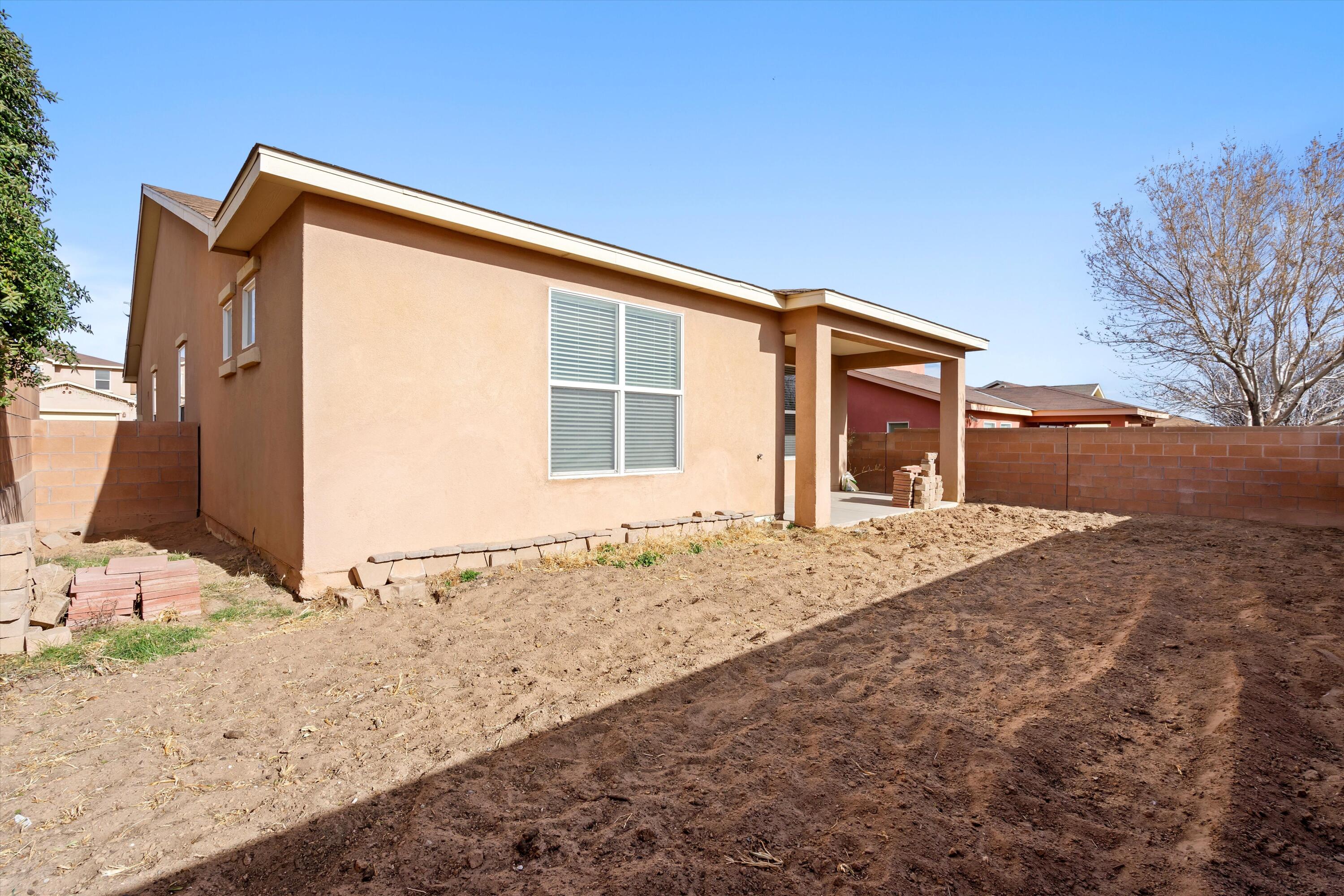 3610 BUCKSKIN Loop NE