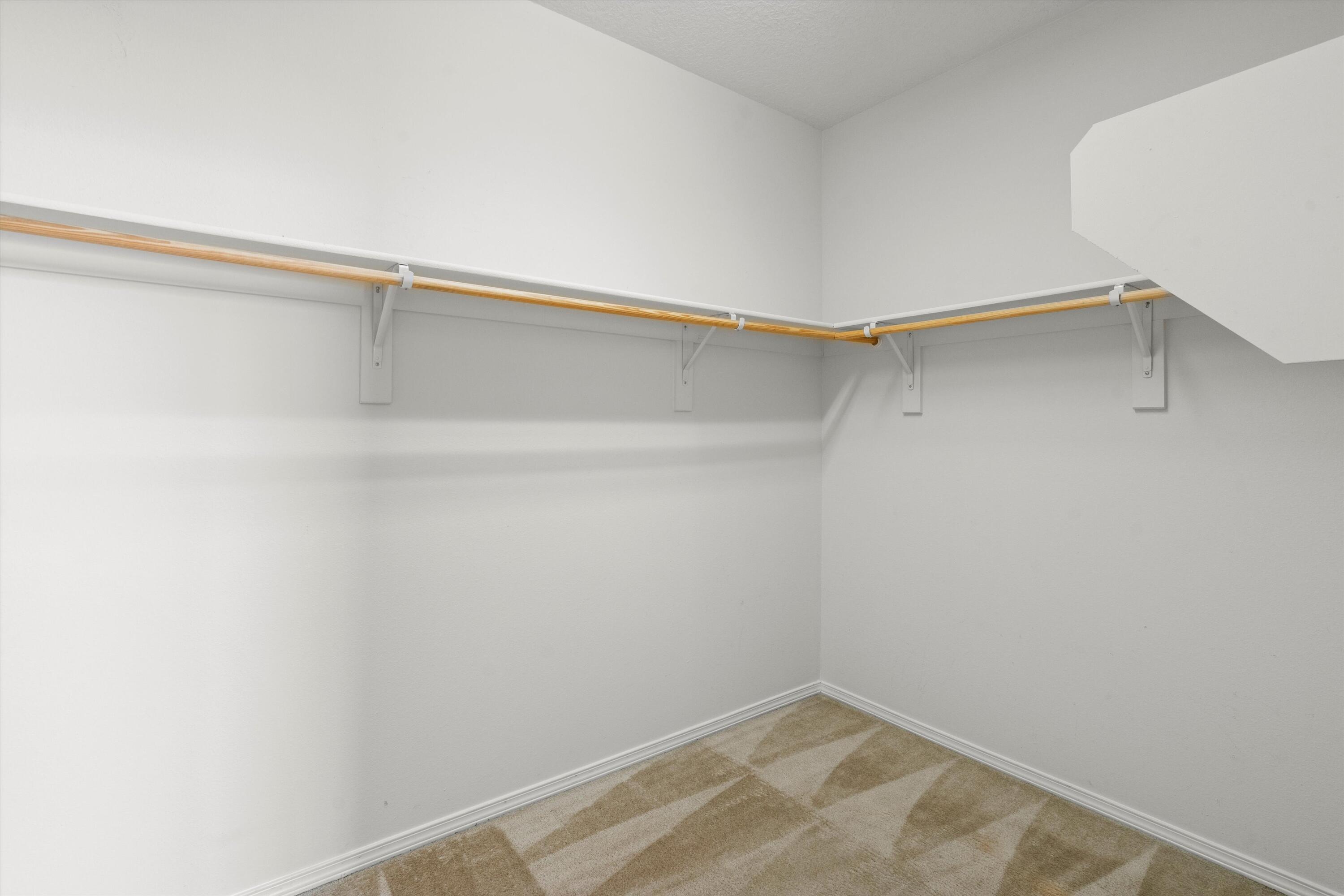 3610 BUCKSKIN Loop NE