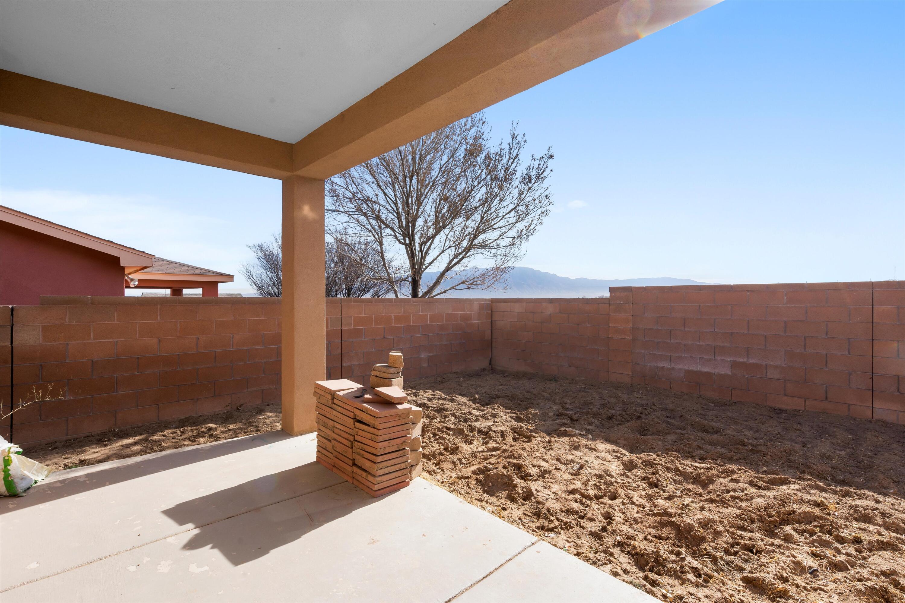 3610 BUCKSKIN Loop NE