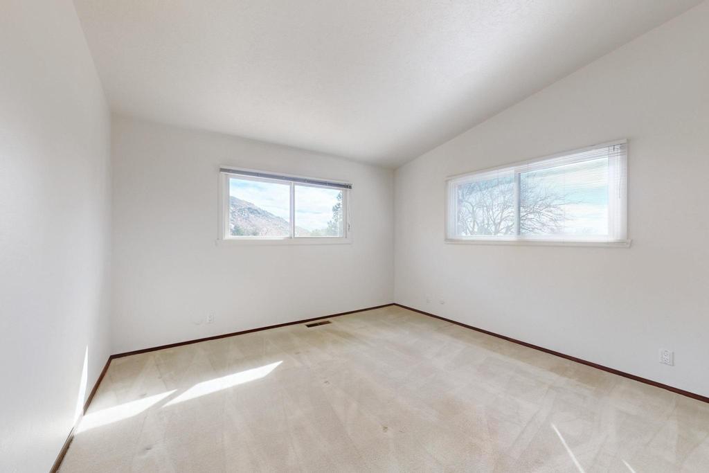 3920 CAMINO DE LA SIERRA NE