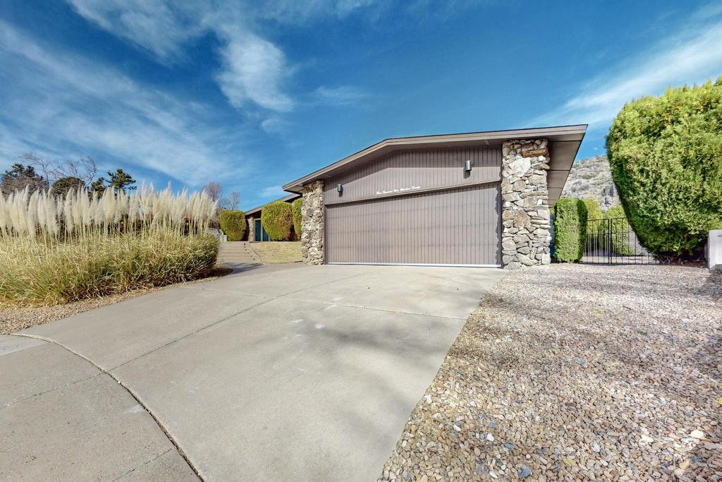 3920 CAMINO DE LA SIERRA NE