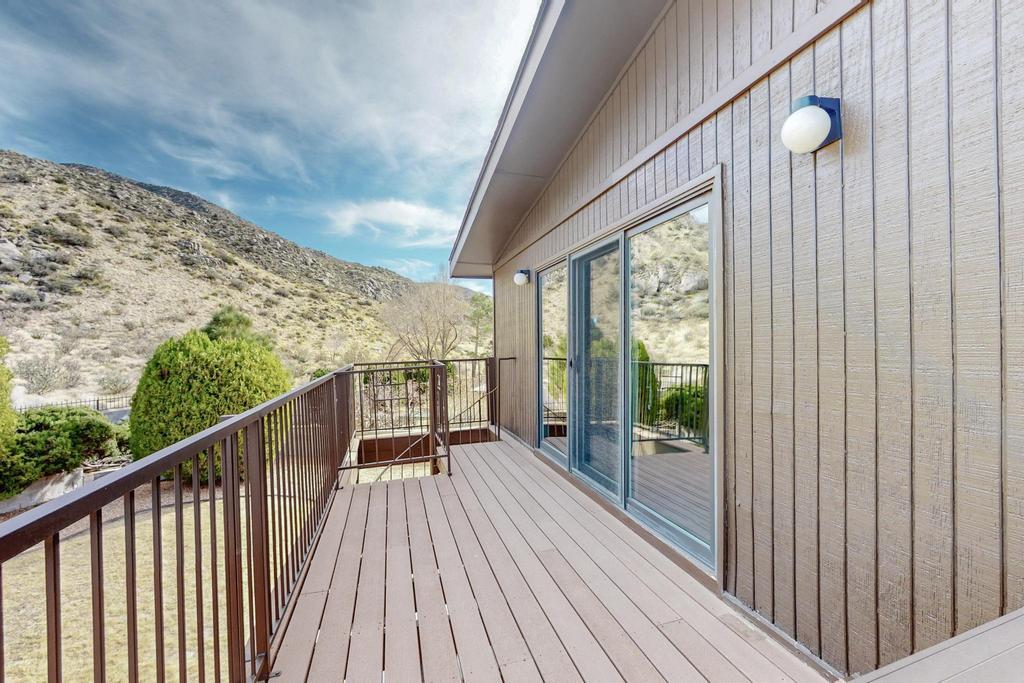 3920 CAMINO DE LA SIERRA NE