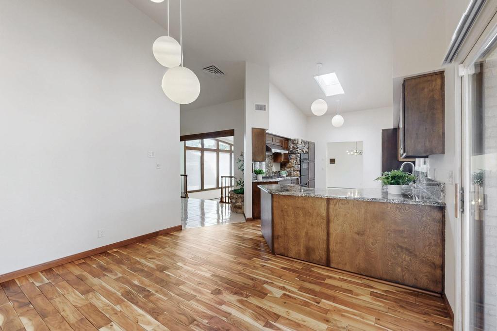 3920 CAMINO DE LA SIERRA NE
