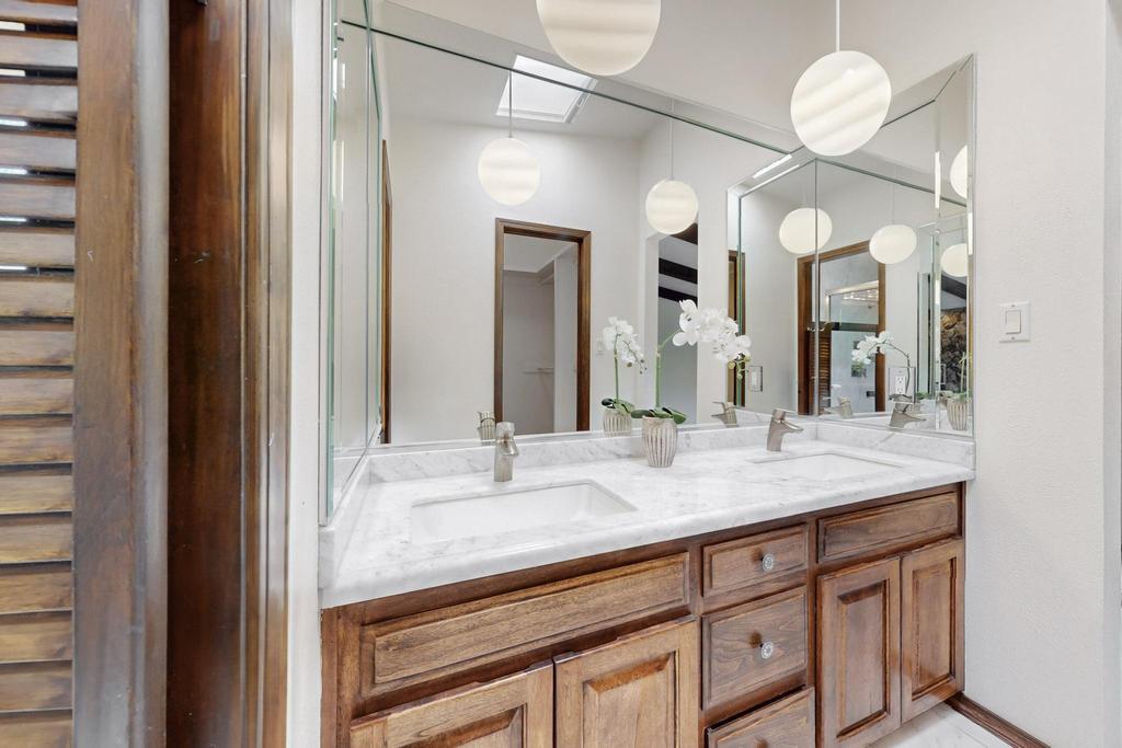 3920 CAMINO DE LA SIERRA NE