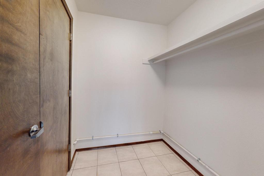 3920 CAMINO DE LA SIERRA NE