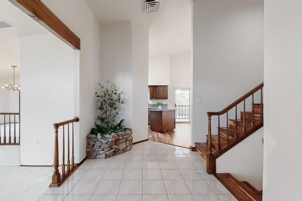 3920 CAMINO DE LA SIERRA NE