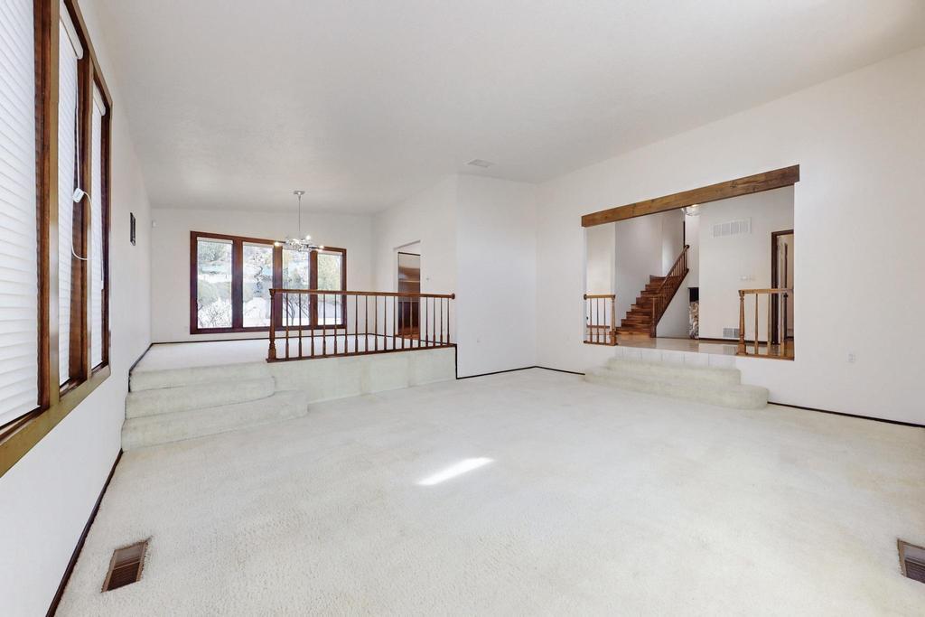3920 CAMINO DE LA SIERRA NE