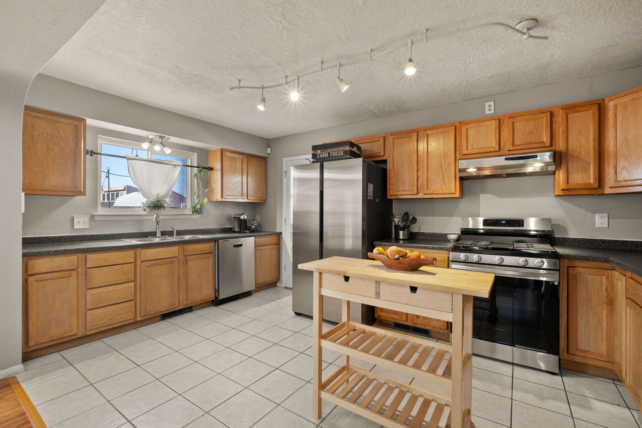 5137 CAMINO VISTA NW