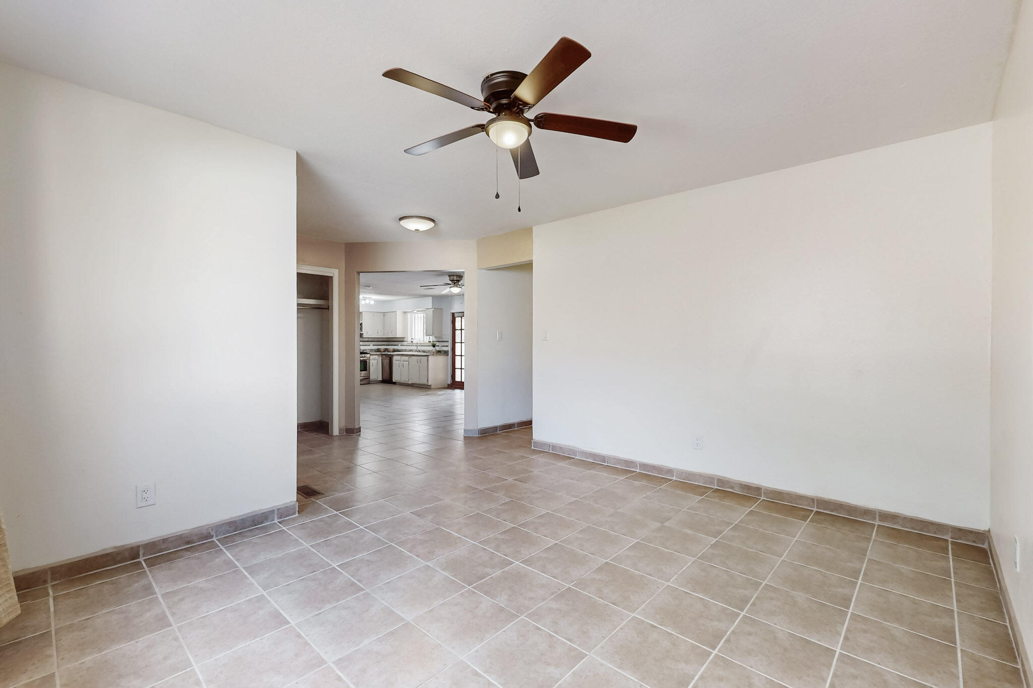2413 FIGUEROA Drive NE