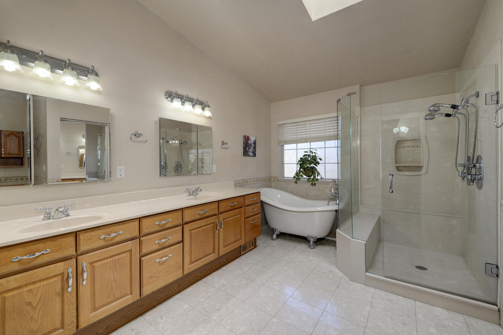 4601 HOMESTEAD Trail NW