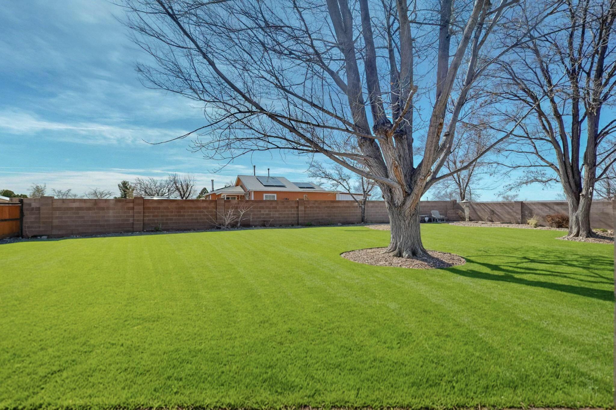 513 APACHE Loop SW