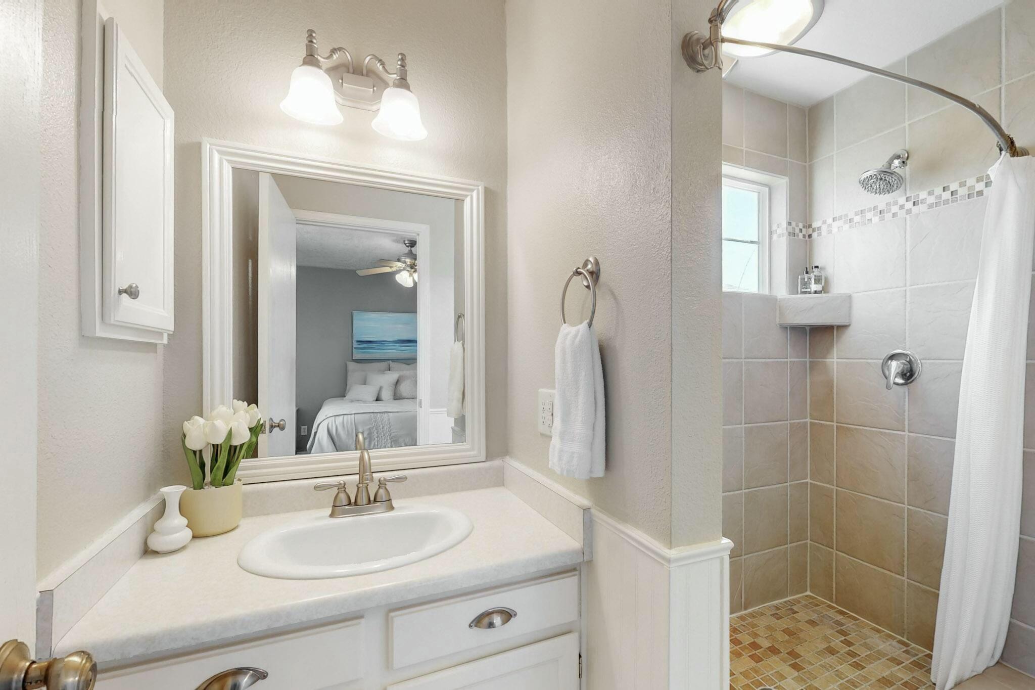 513 APACHE Loop SW