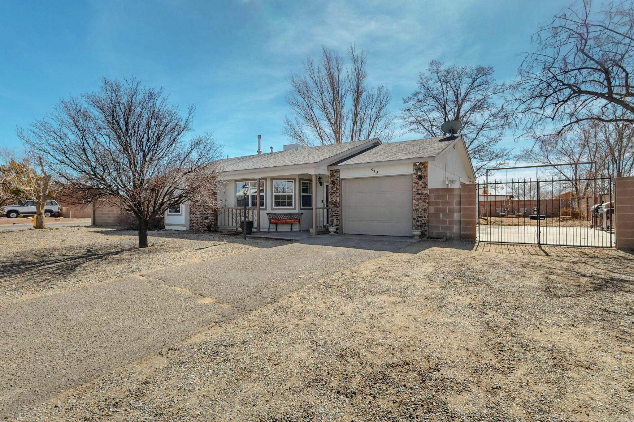 513 APACHE Loop SW