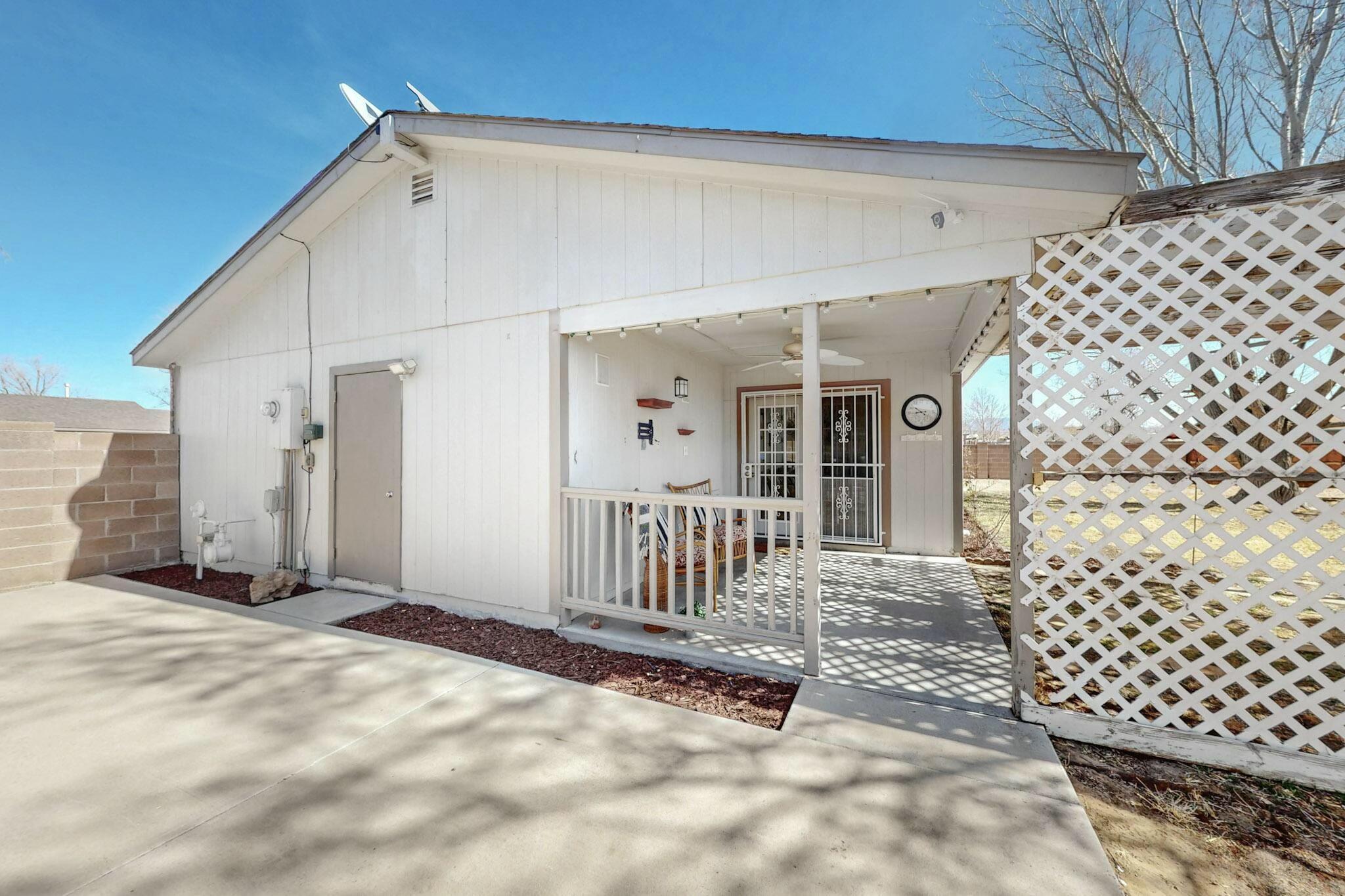 513 APACHE Loop SW