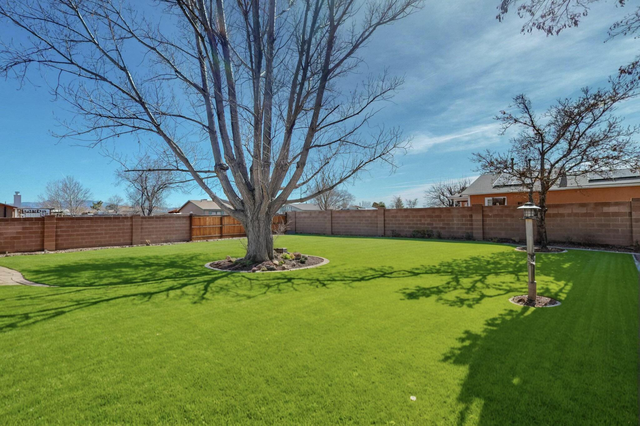 513 APACHE Loop SW