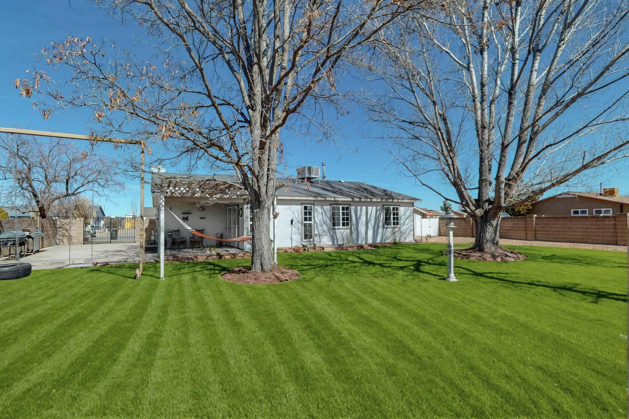 513 APACHE Loop SW