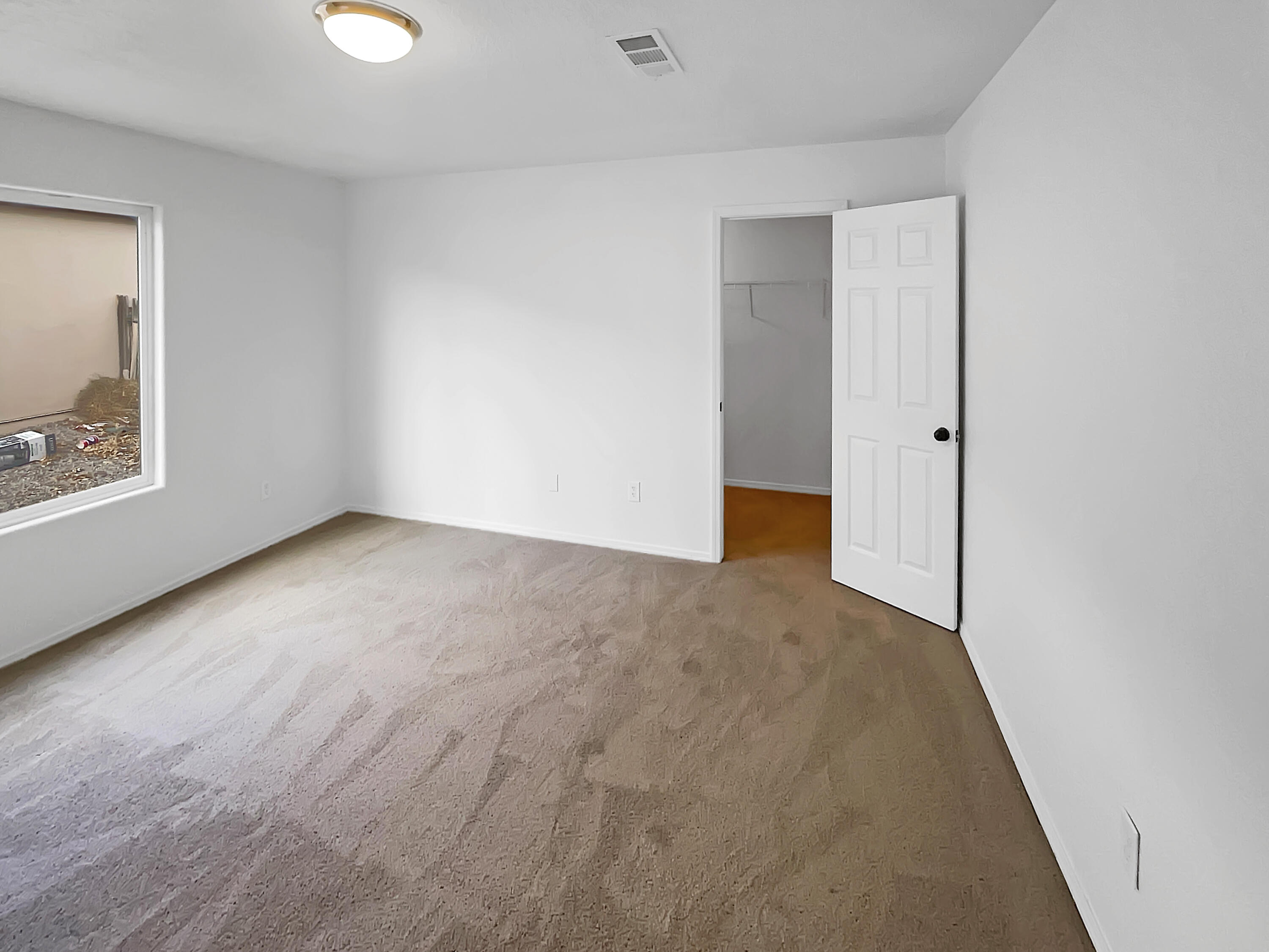 2105 SAGECREST Loop NE