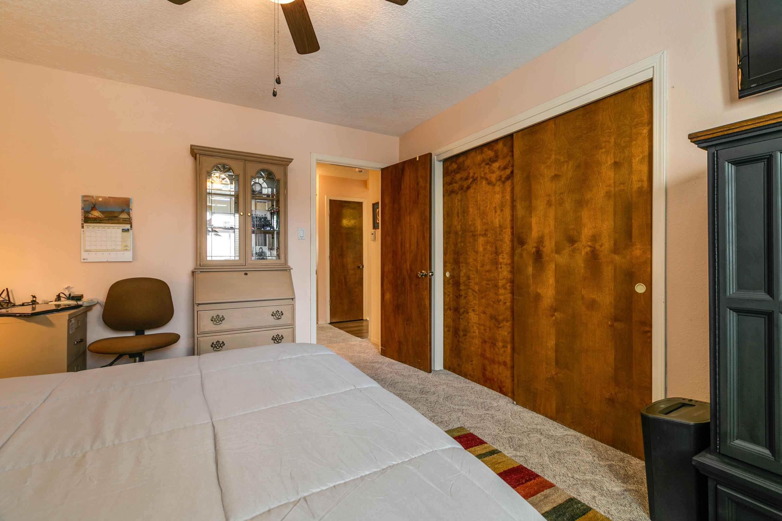 12828 DONETTE Court NE