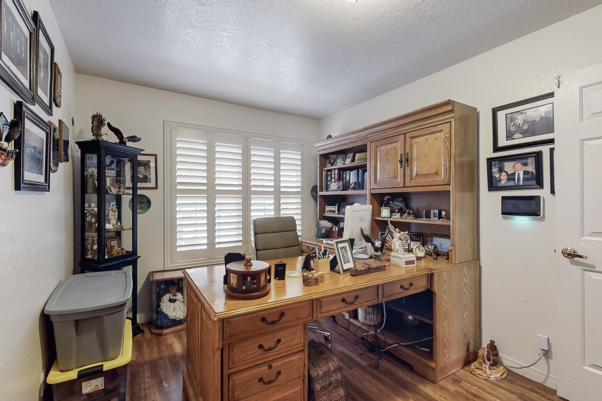 8304 CAMINO DEL VENADO NW