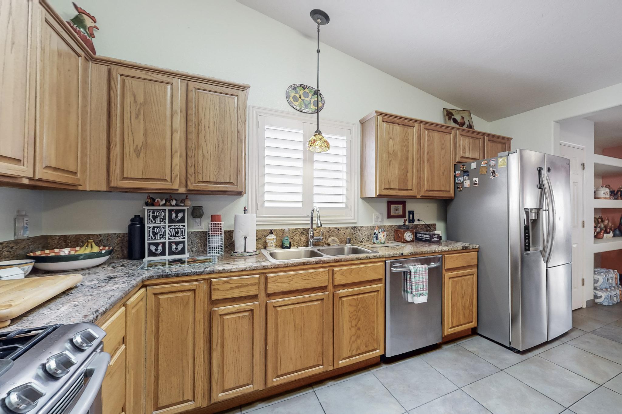 8304 CAMINO DEL VENADO NW