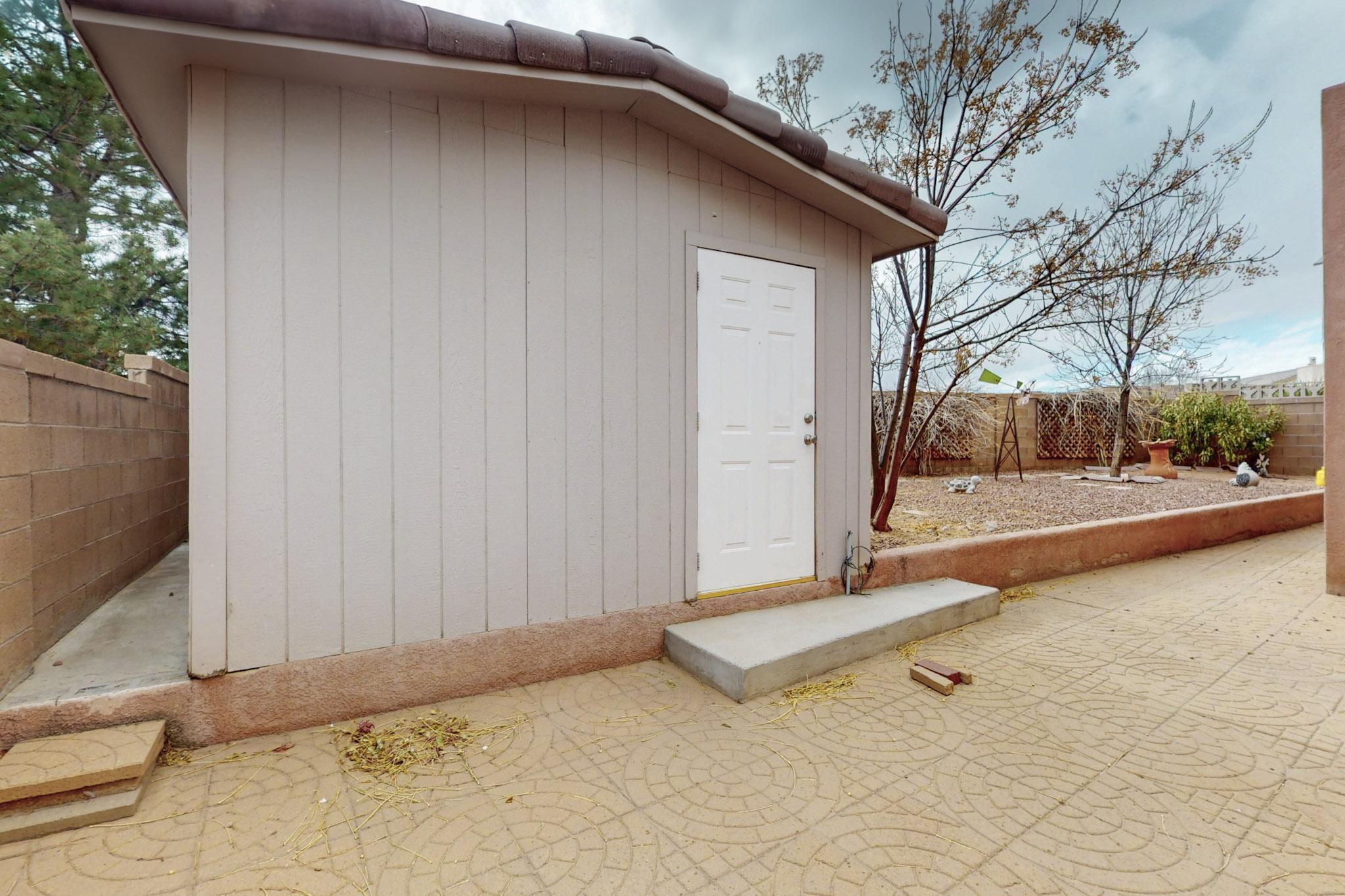 8304 CAMINO DEL VENADO NW