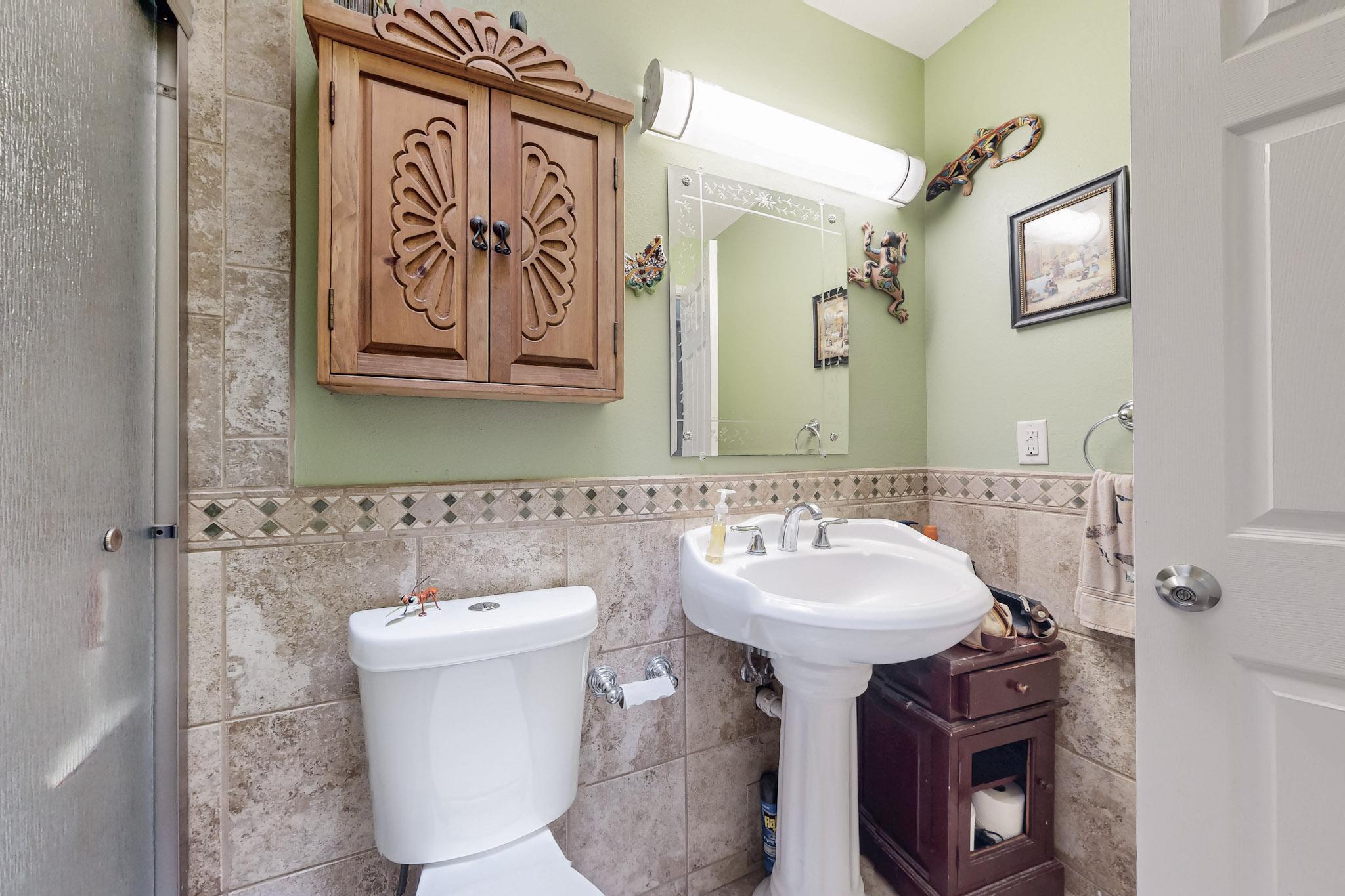 8304 CAMINO DEL VENADO NW